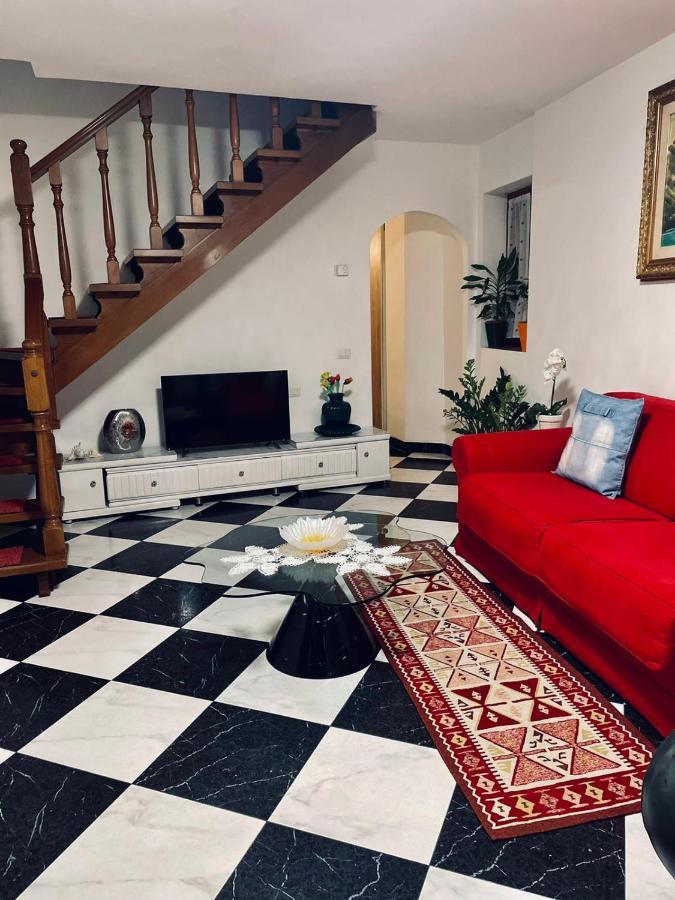 Villa Casa Dei Fiori à Somma Lombardo Extérieur photo